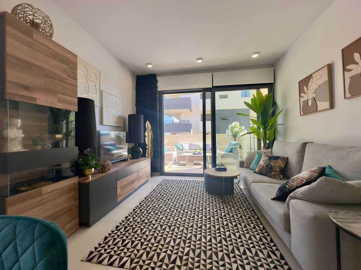 3 Bed Ground Floor Apartment in Playa Flamenca
