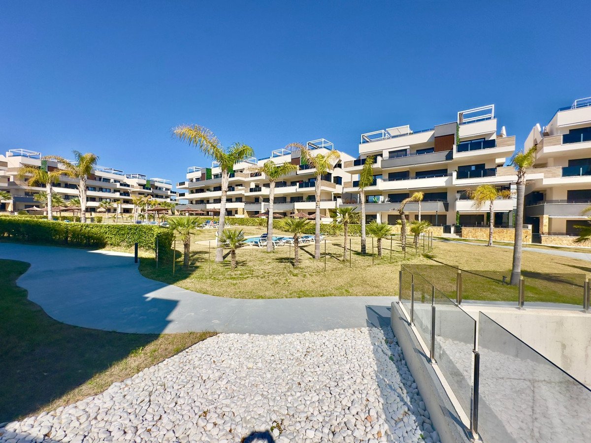3 Bed Ground Floor Apartment in Playa Flamenca