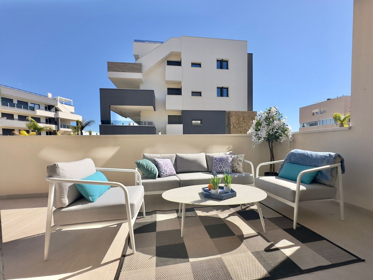 3 Bed Ground Floor Apartment in Playa Flamenca