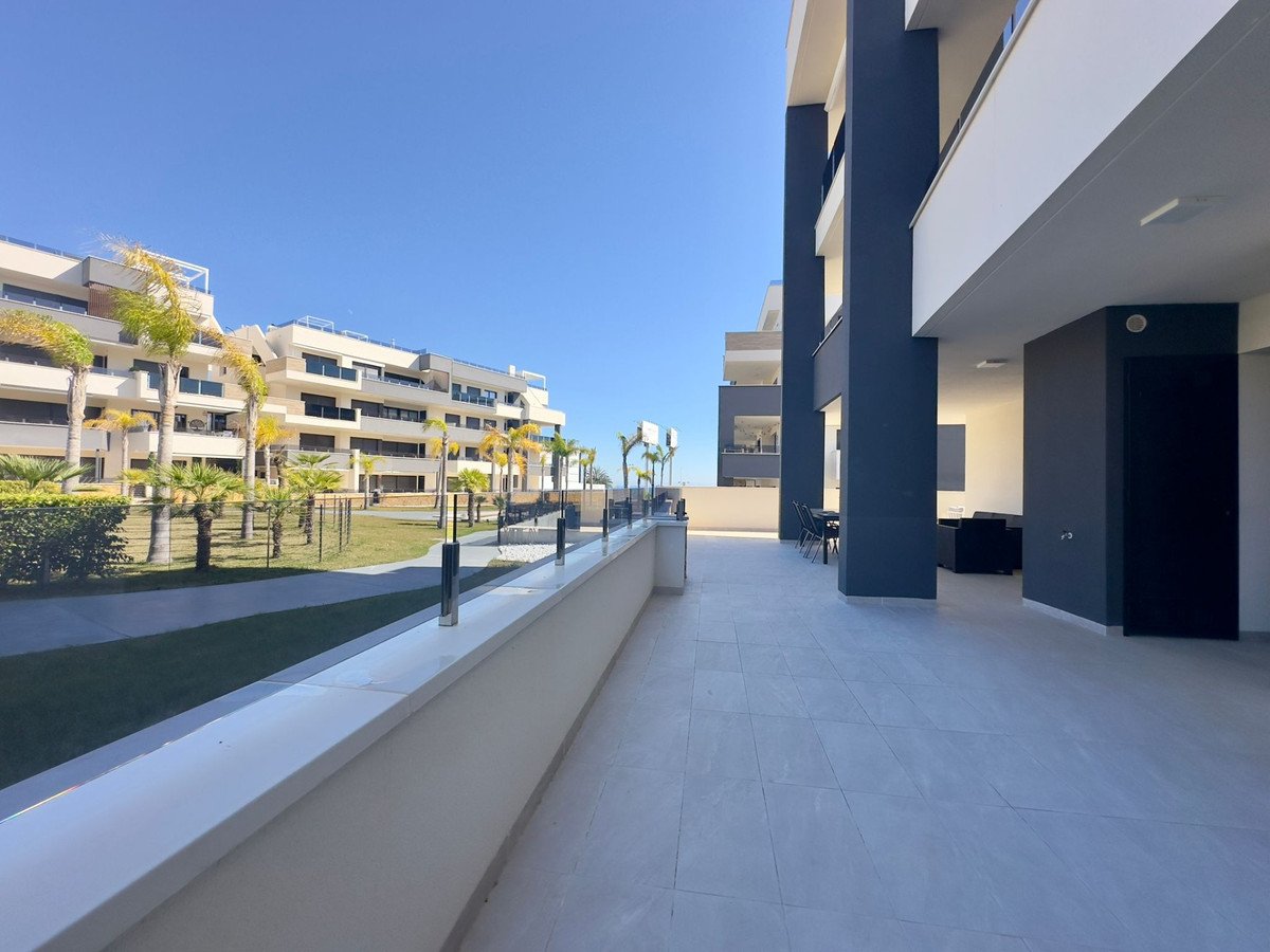 3 Bed Ground Floor Apartment in Playa Flamenca