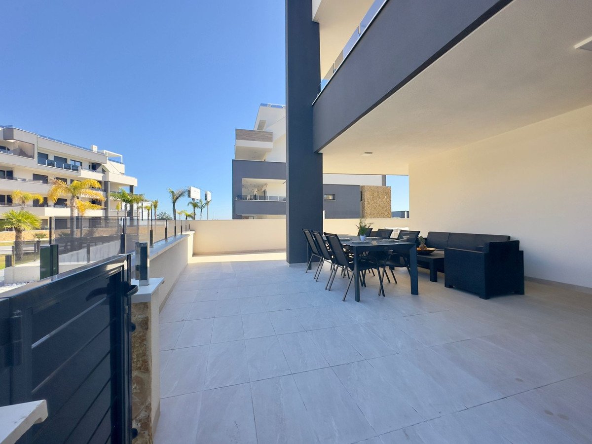 3 Bed Ground Floor Apartment in Playa Flamenca