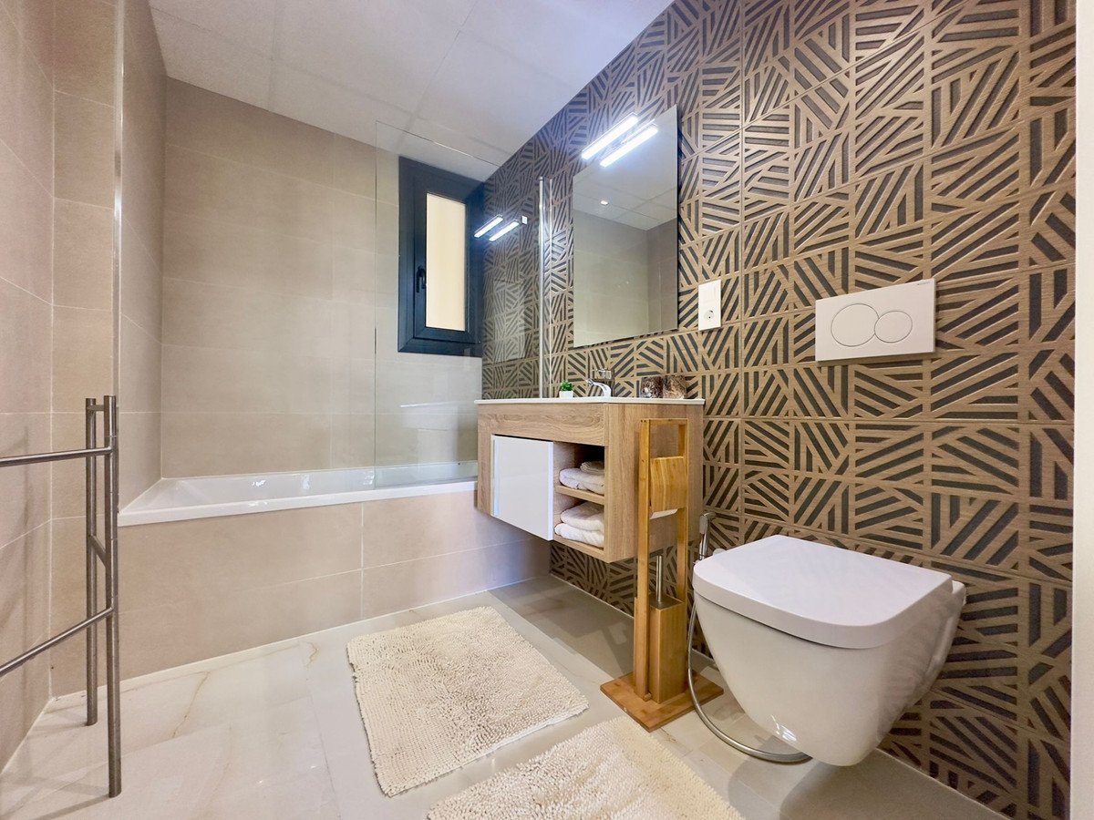 3 Bed Ground Floor Apartment in Playa Flamenca