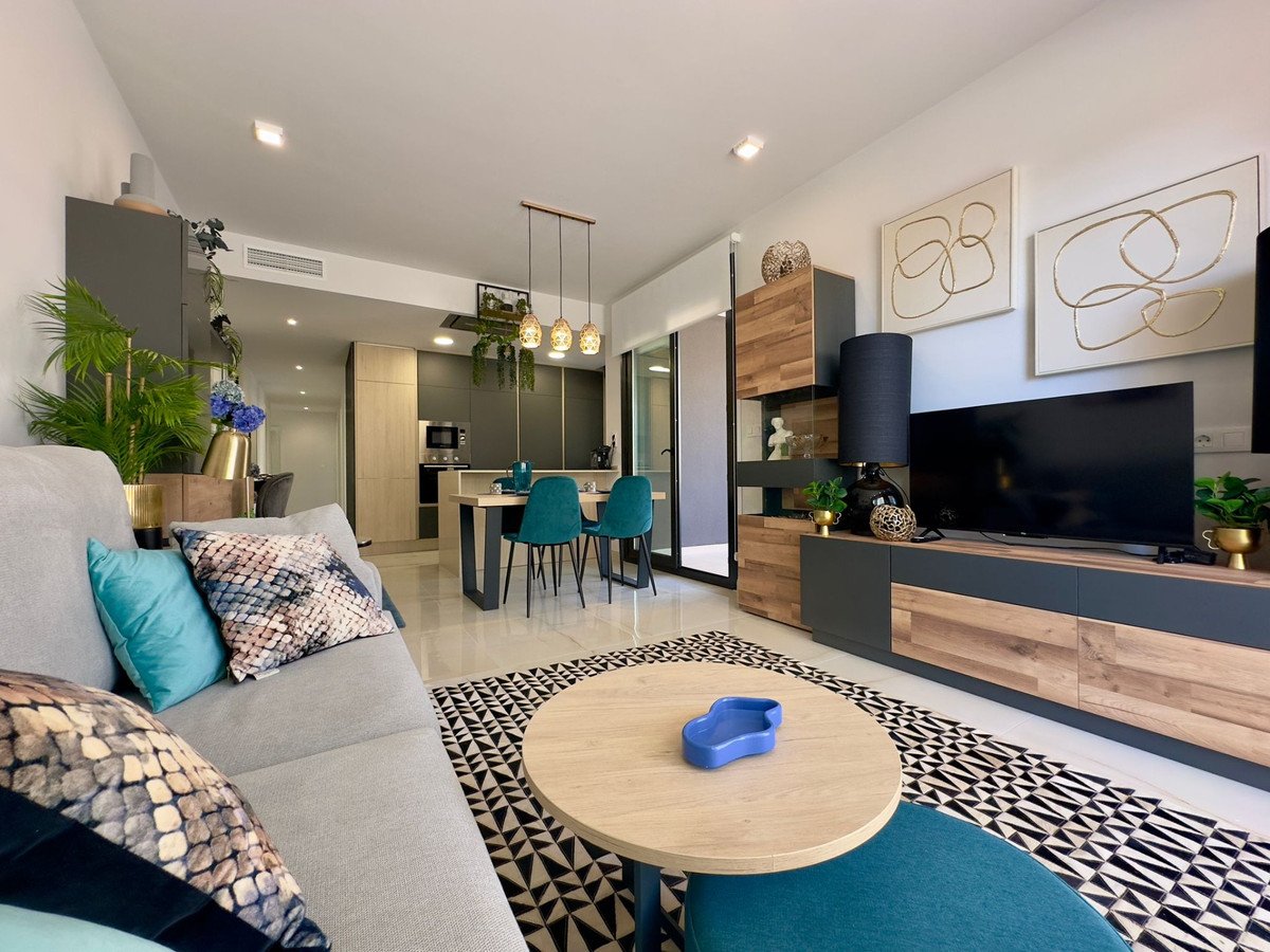 3 Bed Ground Floor Apartment in Playa Flamenca