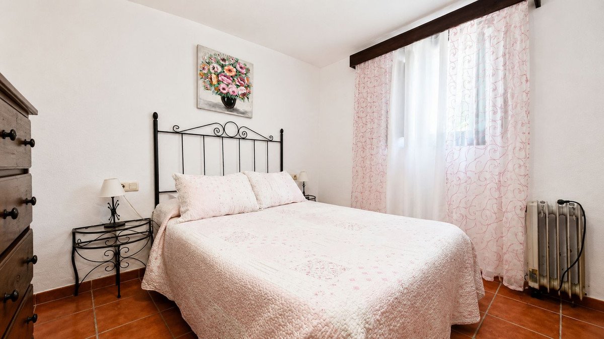 4 Bed Finca - Cortijo in Jimena de la Frontera