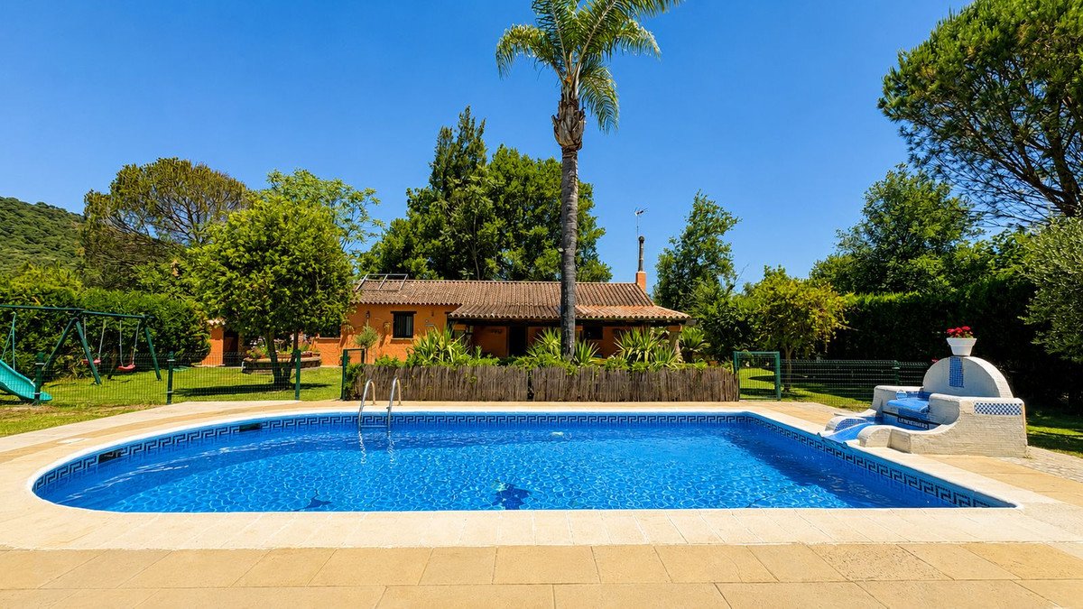 4 Bed Finca - Cortijo in Jimena de la Frontera