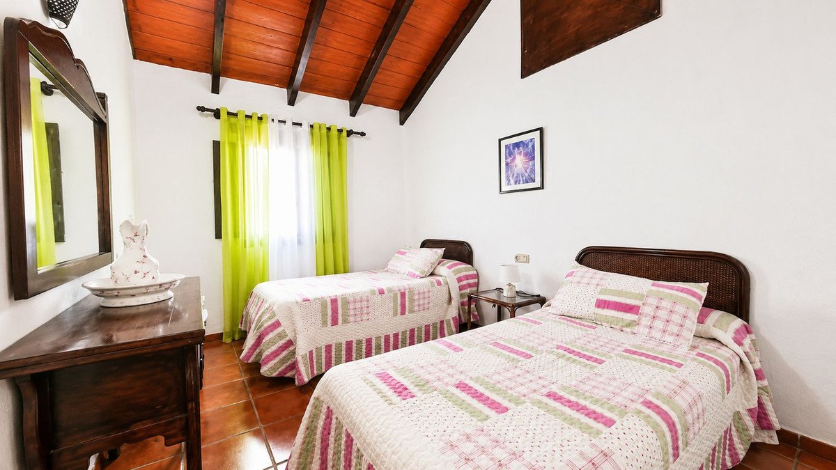 4 Bed Finca - Cortijo in Jimena de la Frontera