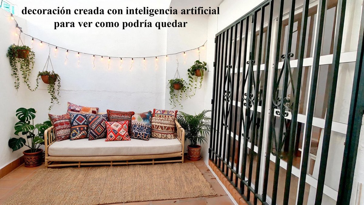 4 Bed Townhouse in Las Lagunas
