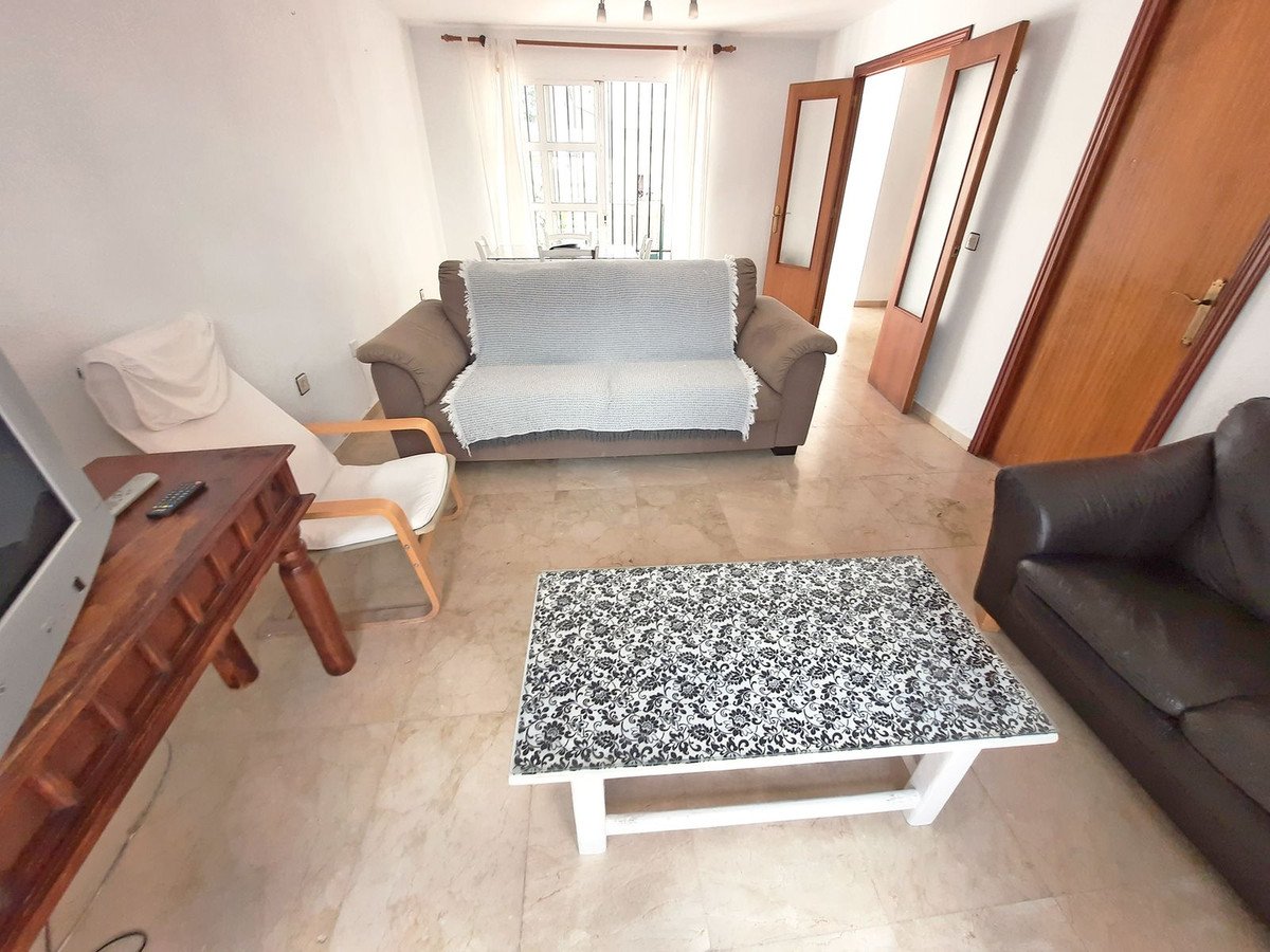 4 Bed Townhouse in Las Lagunas