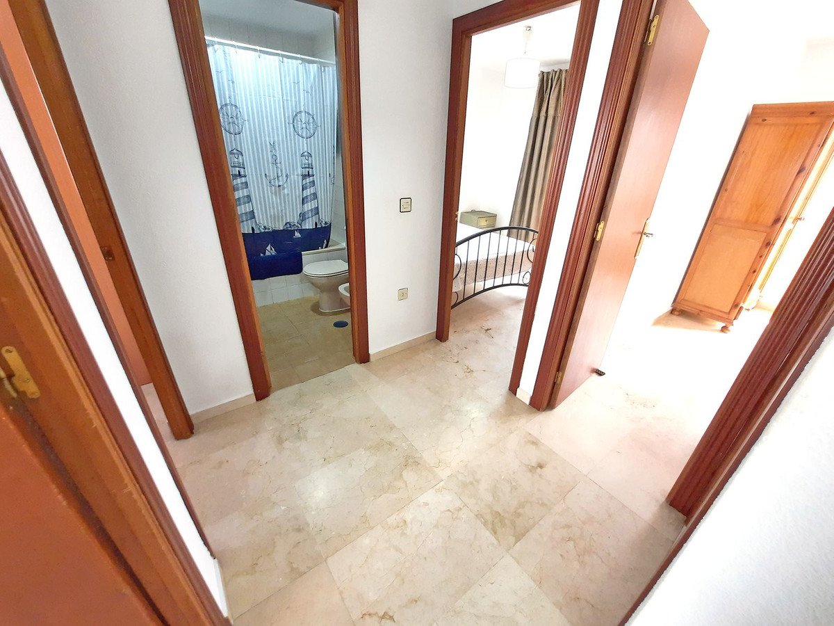 4 Bed Townhouse in Las Lagunas