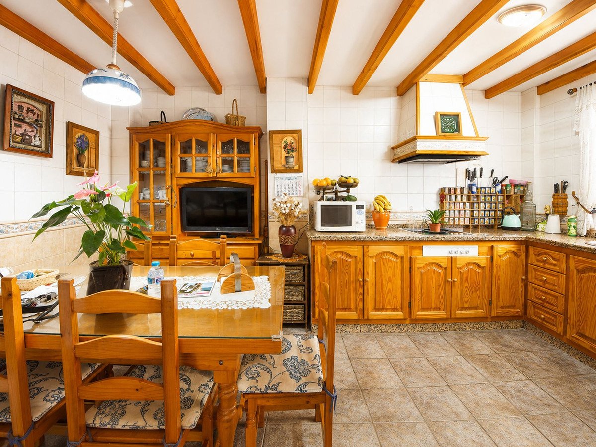 3 Bed Townhouse in Estepona