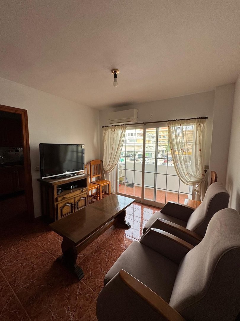3 Bed Middle Floor Apartment in San Luis de Sabinillas
