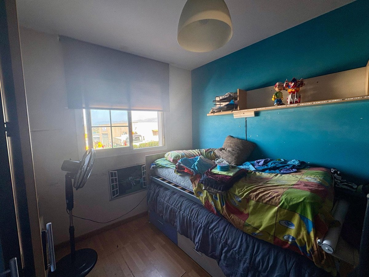 3 Bed Middle Floor Apartment in Las Lagunas