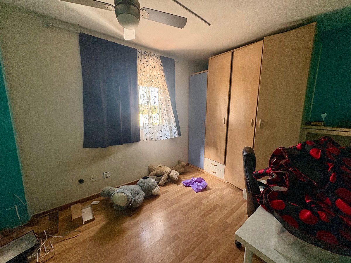 3 Bed Middle Floor Apartment in Las Lagunas