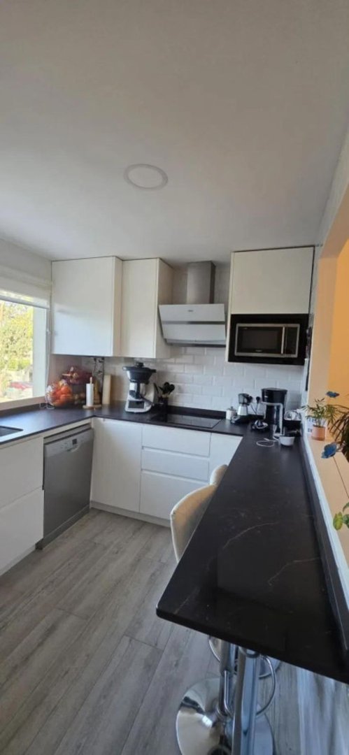 2 Bed Middle Floor Apartment in El Rosario