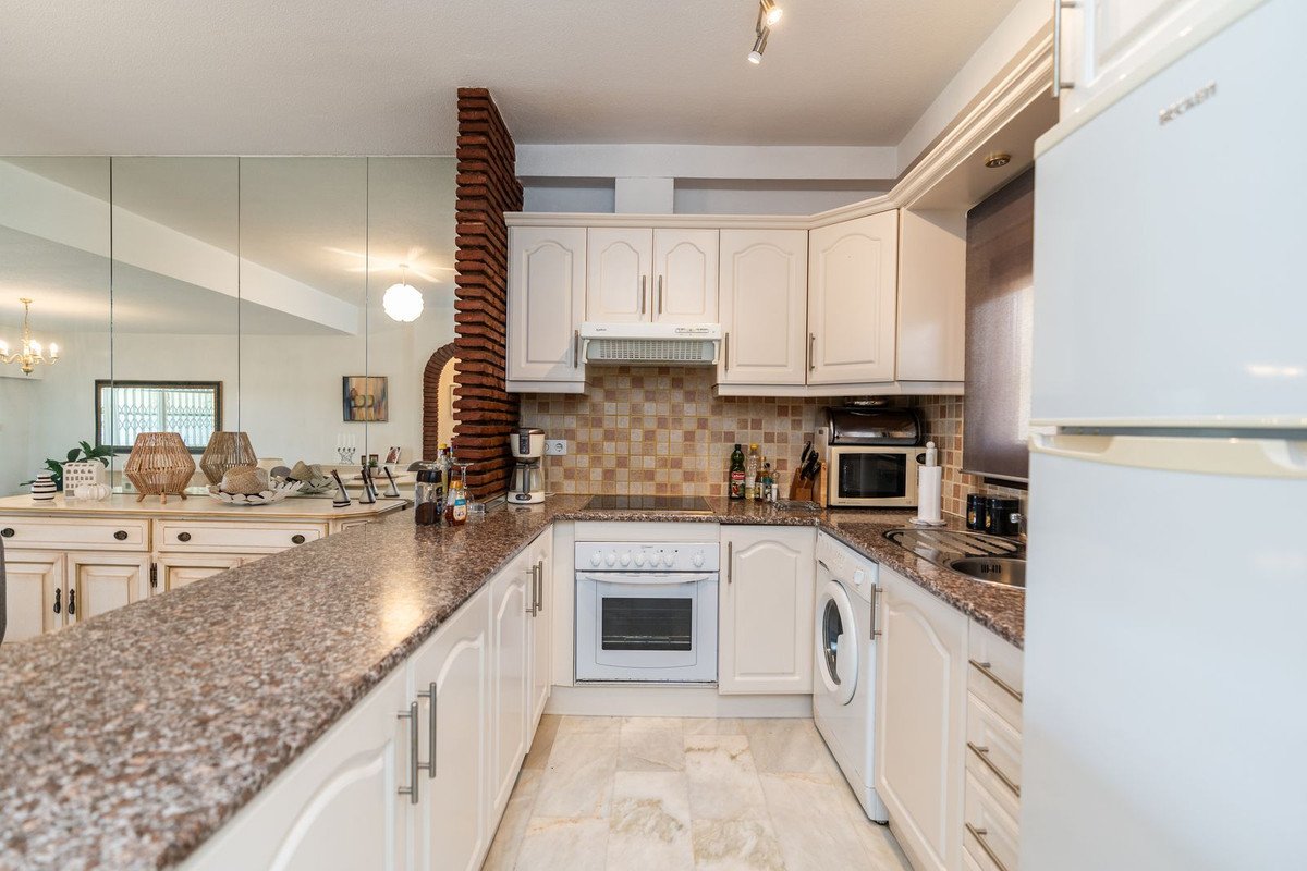 2 Bed Ground Floor Apartment in Reserva de Marbella