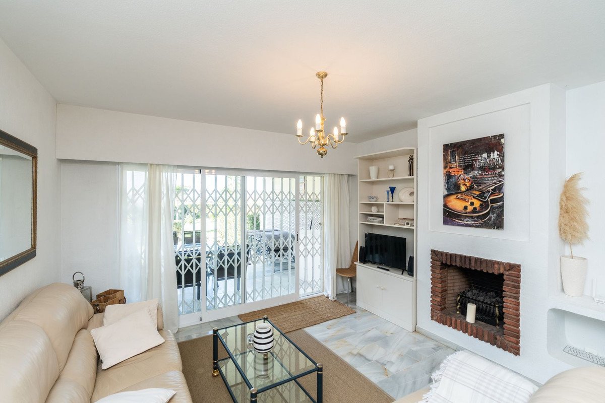 2 Bed Ground Floor Apartment in Reserva de Marbella
