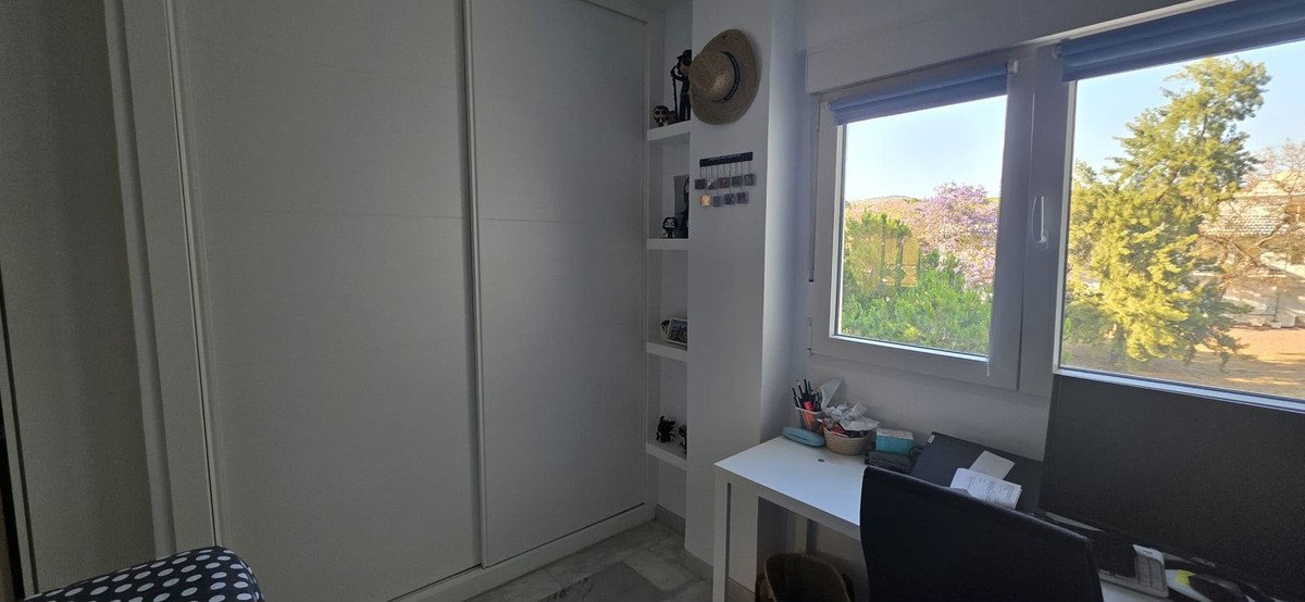 2 Bed Middle Floor Apartment in Costabella