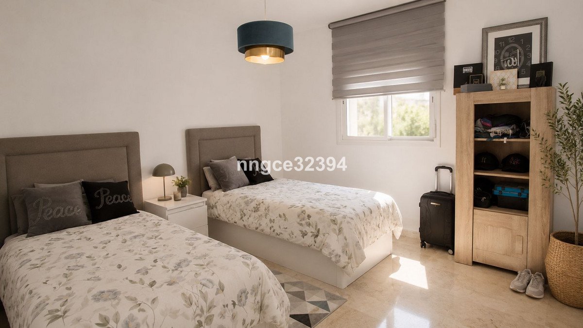 2 Bed Ground Floor Apartment in Nueva Andalucía