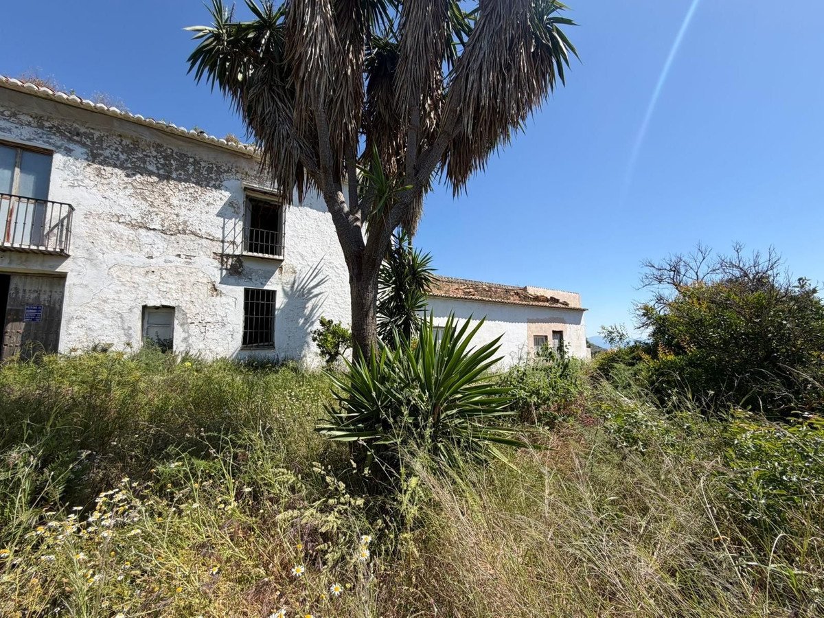 8 Bed Finca - Cortijo in Málaga Este