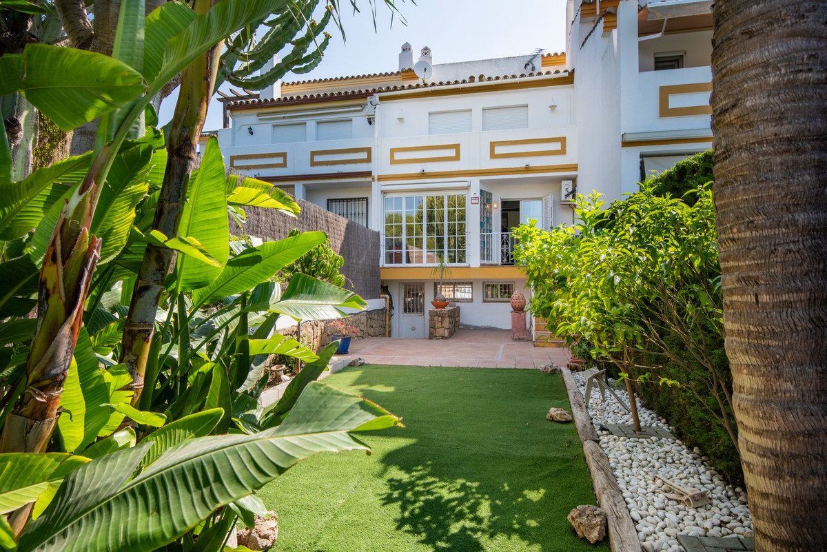 3 Bed Townhouse in Estepona