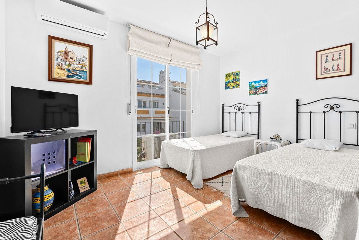 3 Bed Townhouse in Estepona