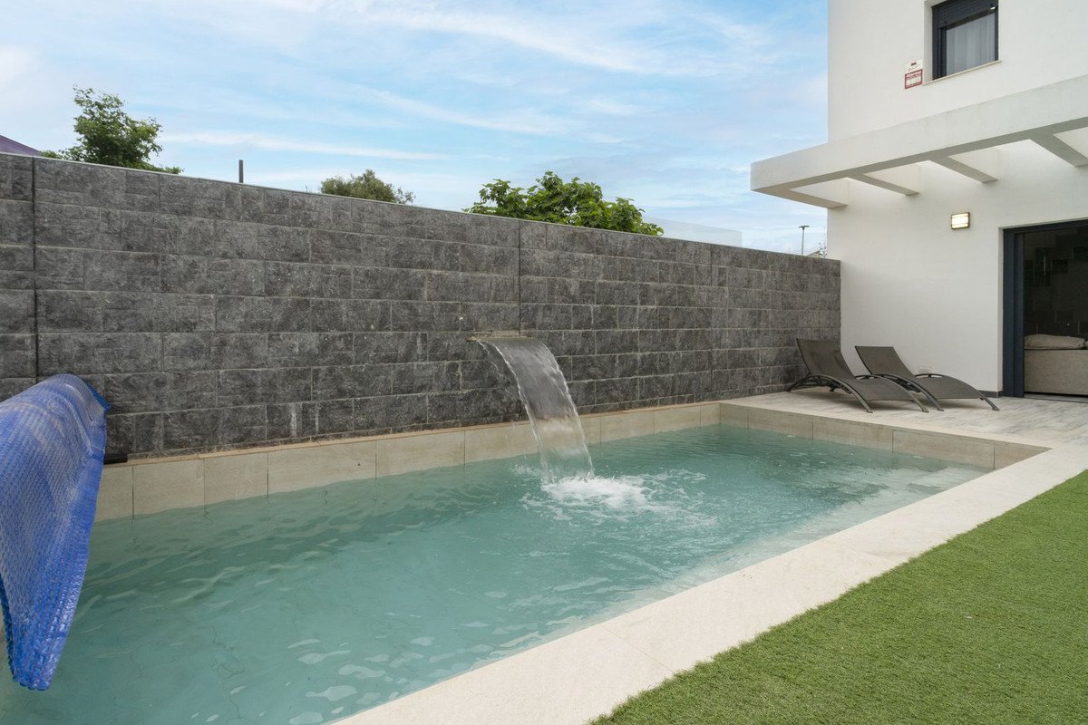 3 Bed Detached Villa in Málaga