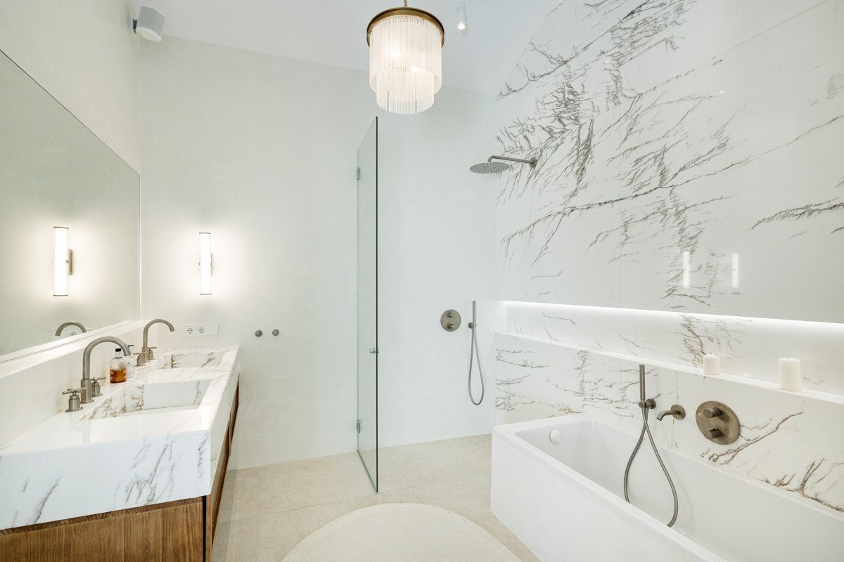 5 Bed Penthouse Duplex in The Golden Mile