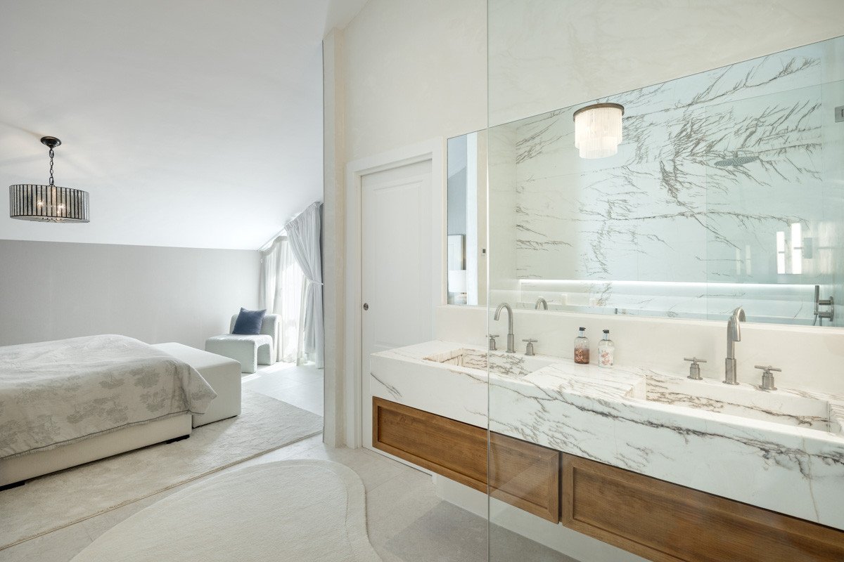 5 Bed Penthouse Duplex in The Golden Mile