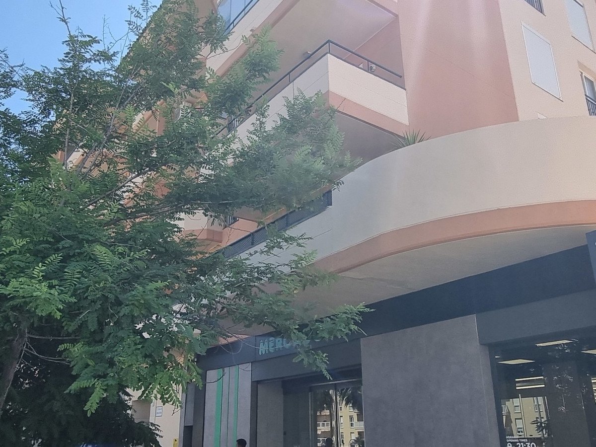 2 Bed Middle Floor Apartment in San Luis de Sabinillas