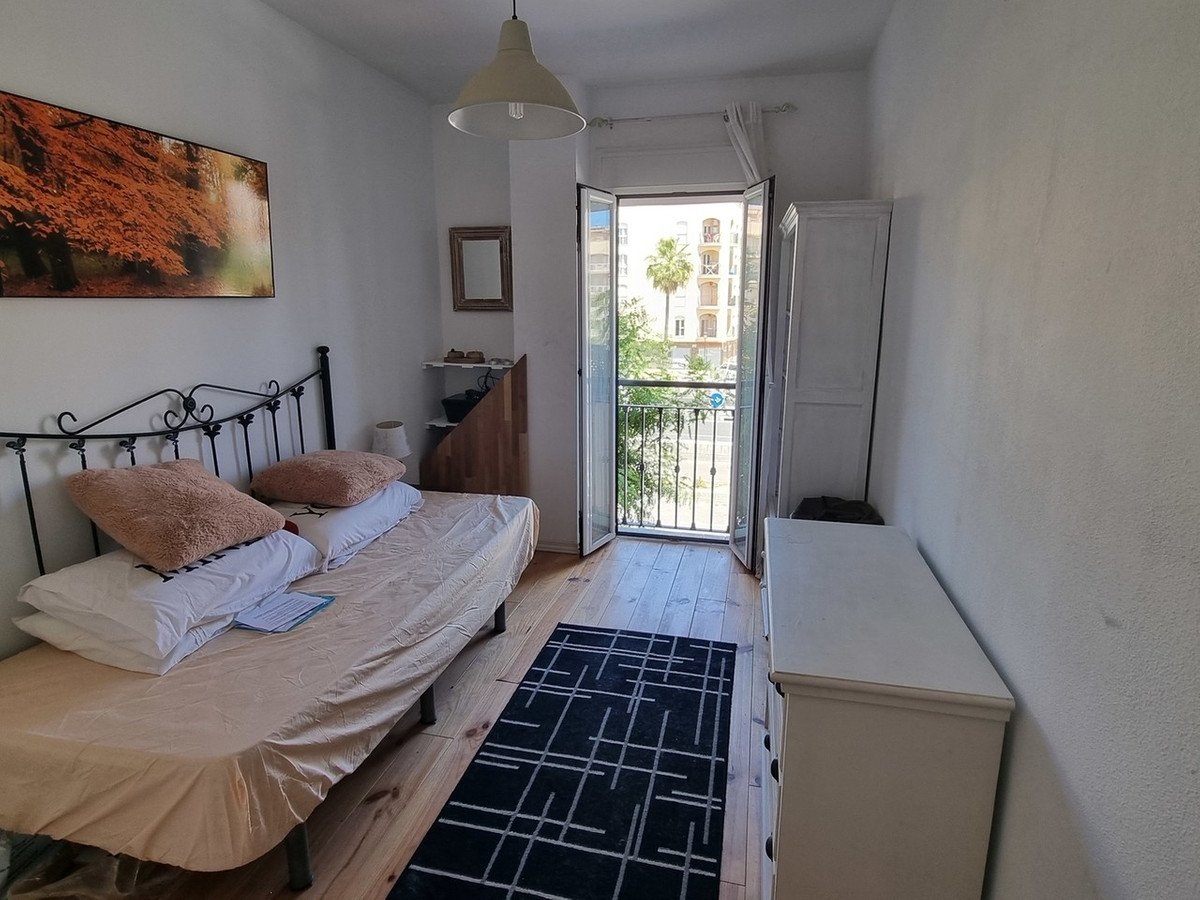 2 Bed Middle Floor Apartment in San Luis de Sabinillas