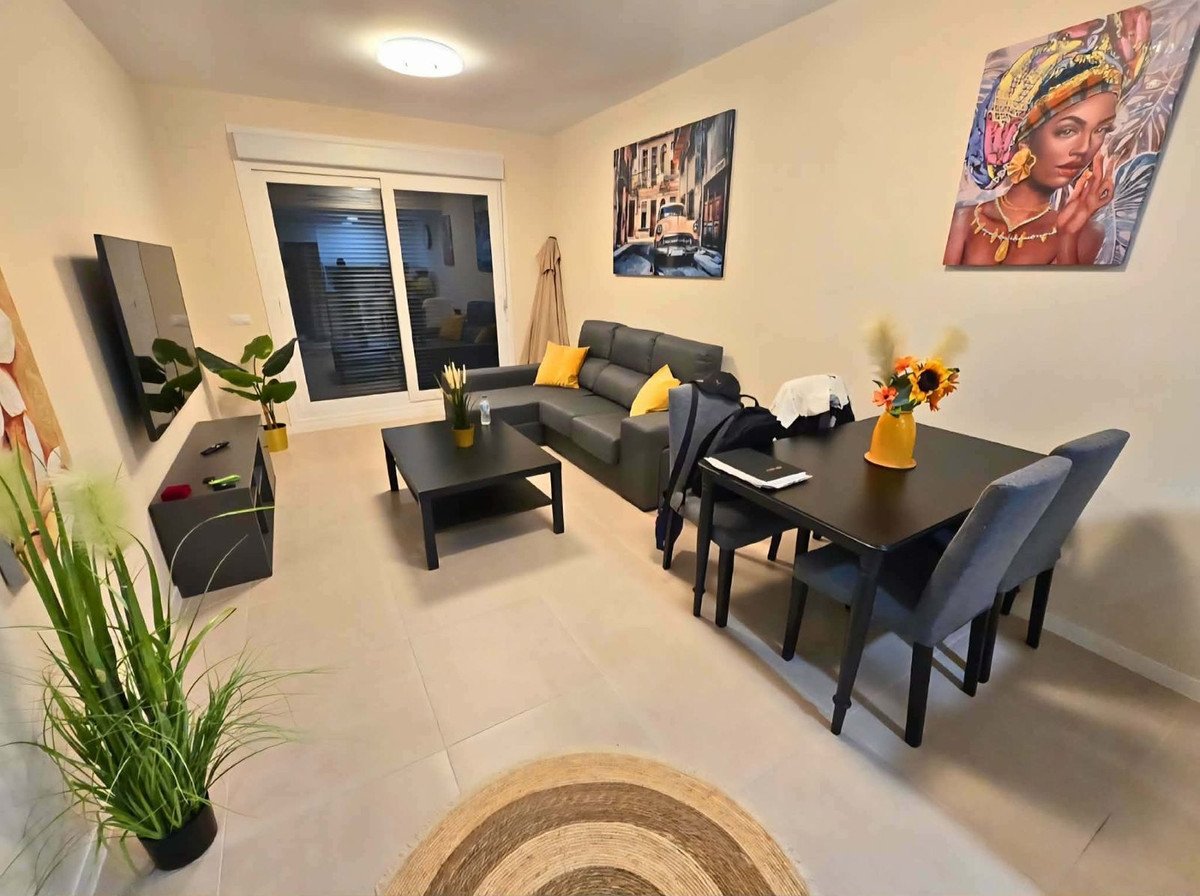 2 Bed Ground Floor Apartment in Estepona