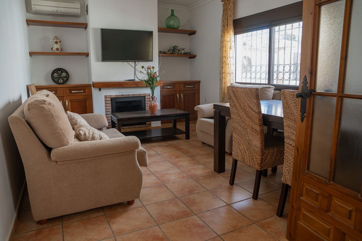 3 Bed Finca - Cortijo in Alora