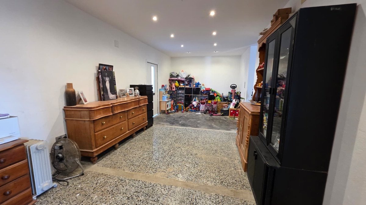 5 Bed Finca - Cortijo in Pizarra