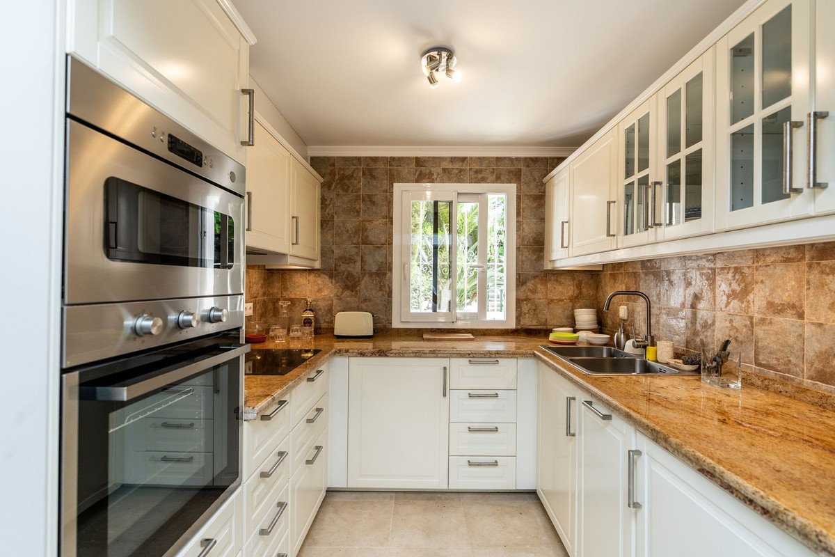 2 Bed Townhouse in Costabella