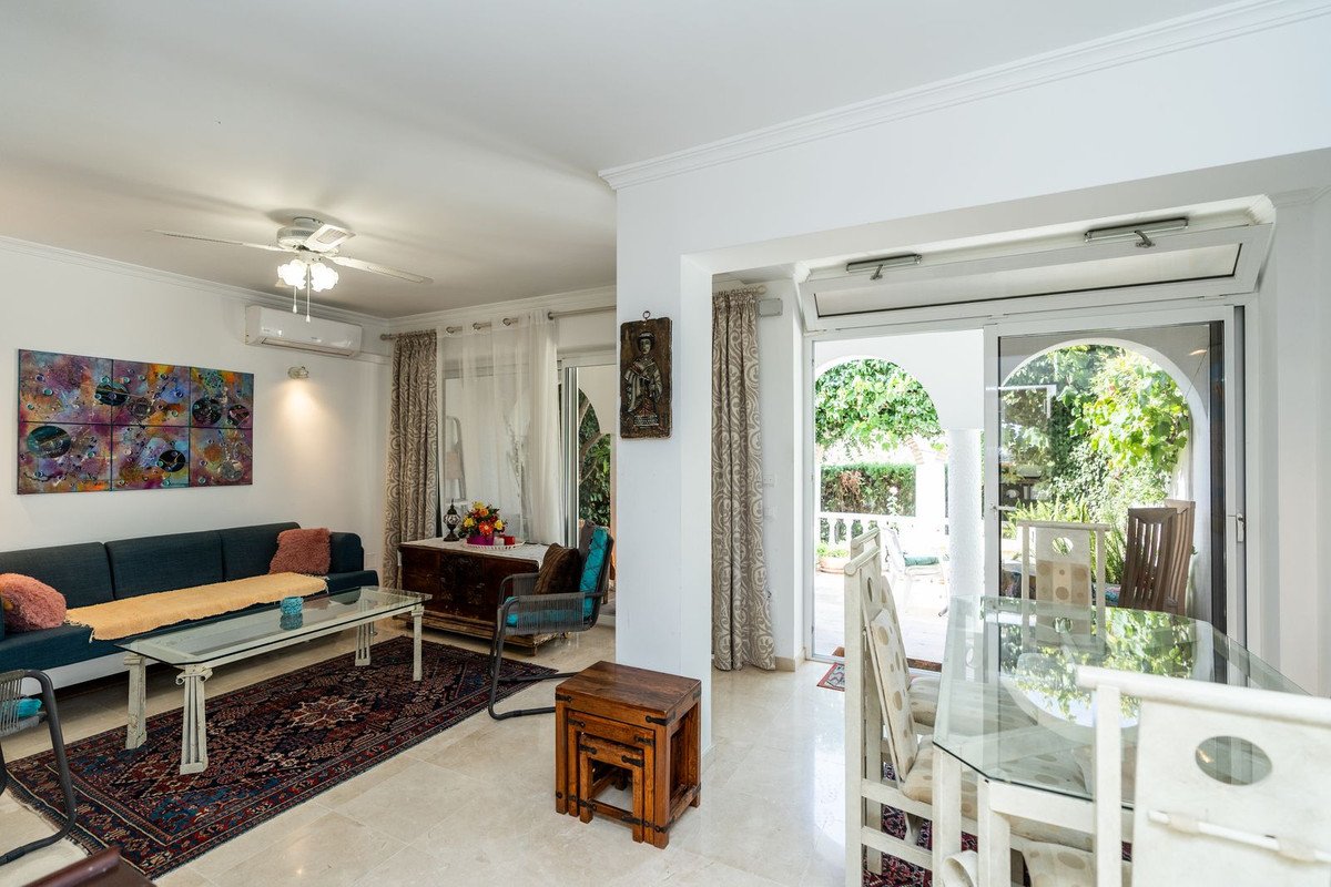 2 Bed Townhouse in Costabella
