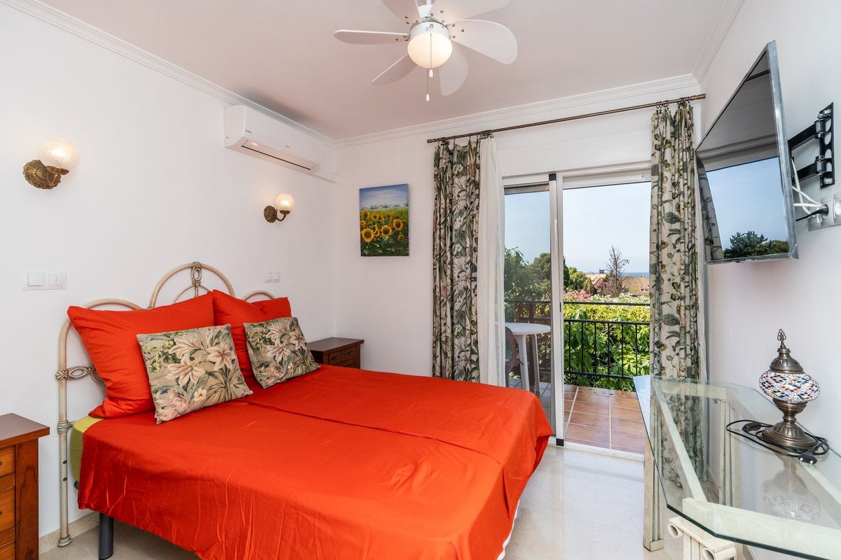 2 Bed Townhouse in Costabella