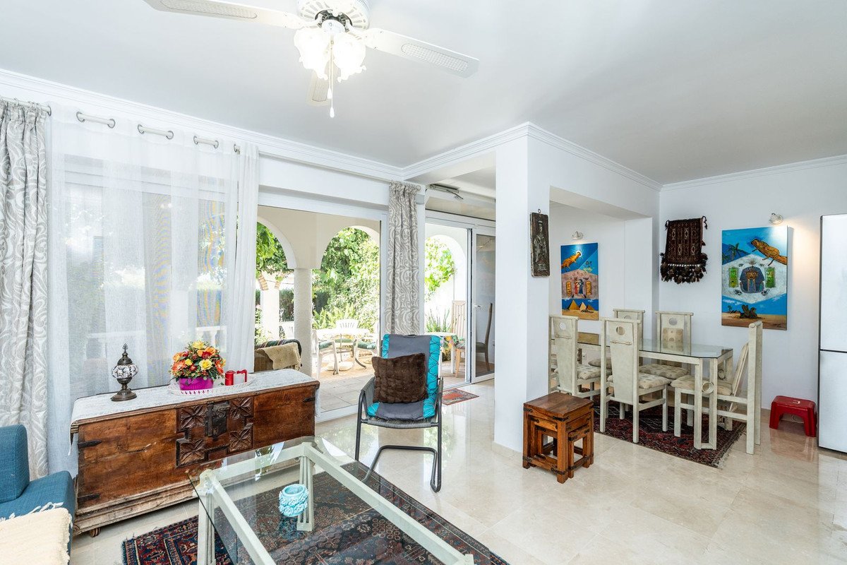 2 Bed Townhouse in Costabella
