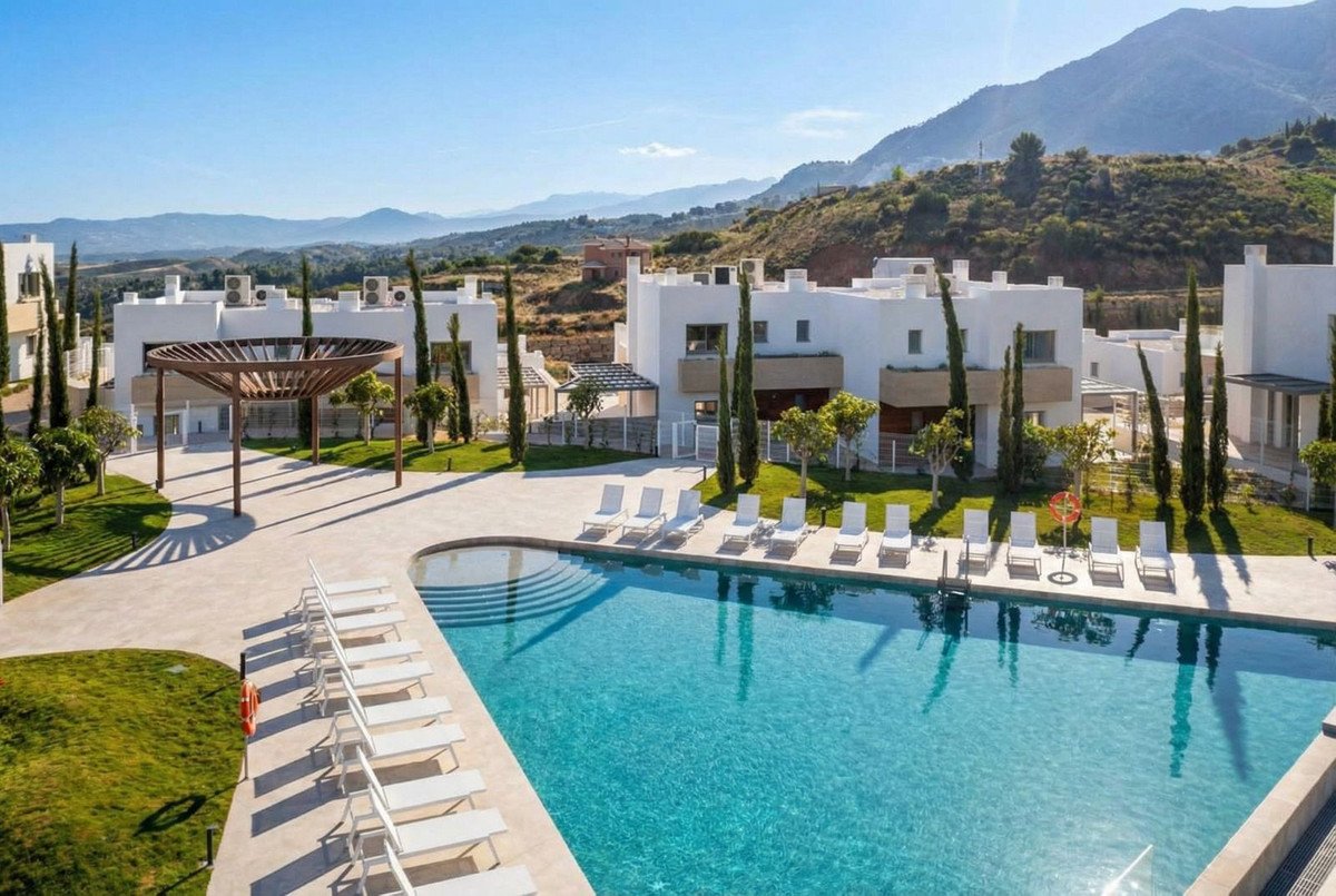 3 Bed Townhouse in Calahonda
