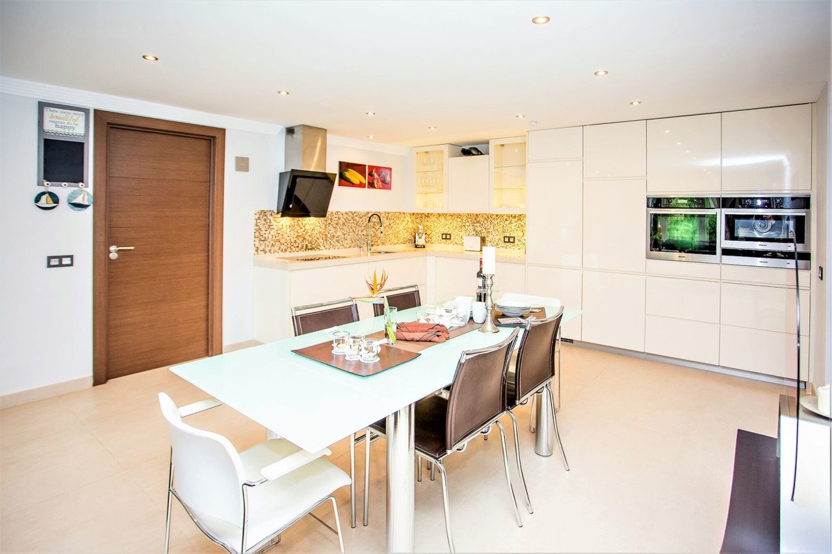 7 Bed Detached Villa in San Pedro de Alcántara