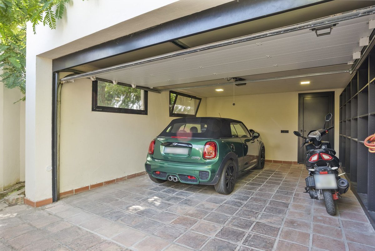 4 Bed Detached Villa in El Rosario