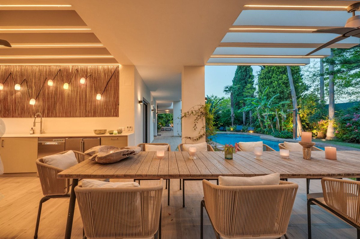 4 Bed Detached Villa in El Rosario