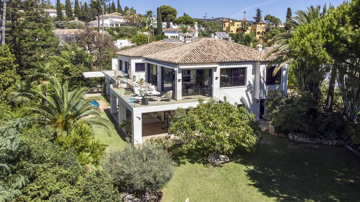 4 Bed Detached Villa in El Rosario