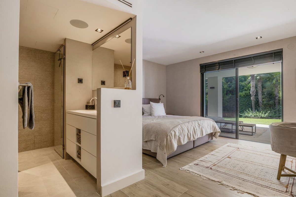 4 Bed Detached Villa in El Rosario