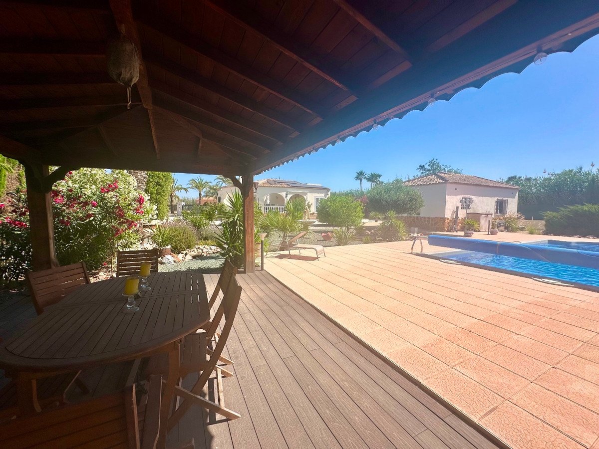 3 Bed Detached Villa in Catral