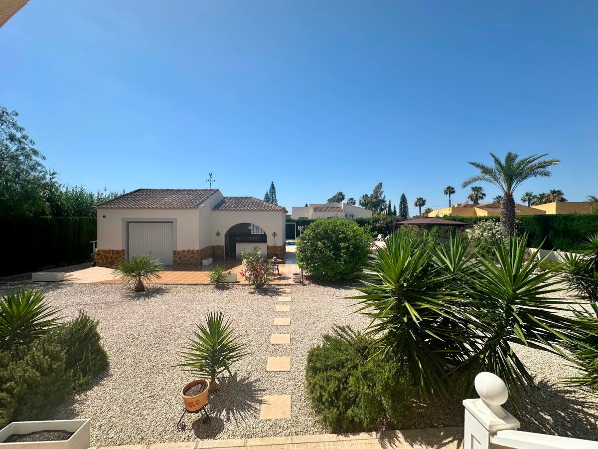 3 Bed Detached Villa in Catral