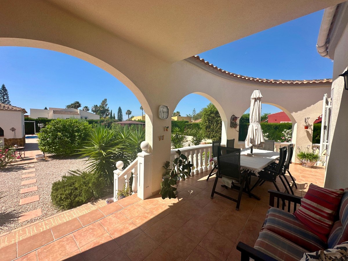 3 Bed Detached Villa in Catral