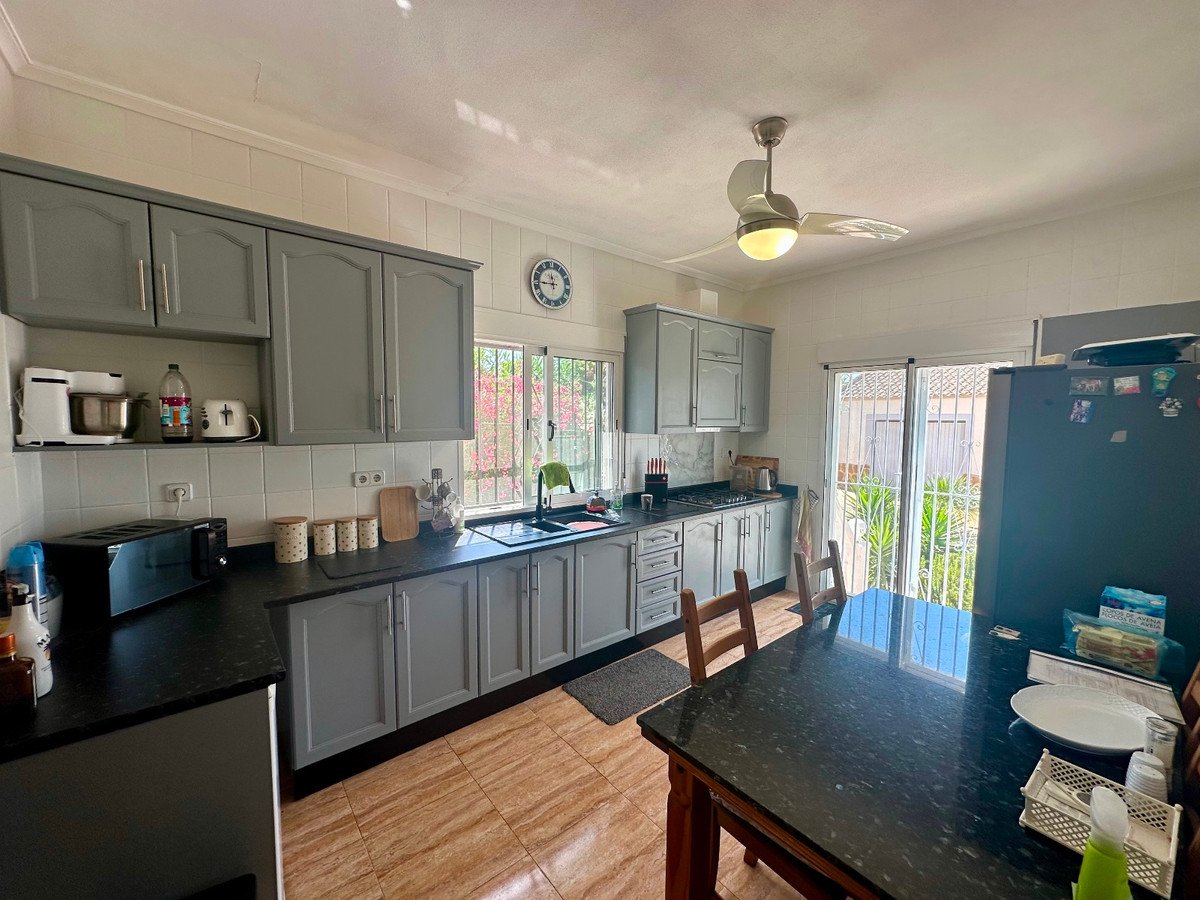3 Bed Detached Villa in Catral
