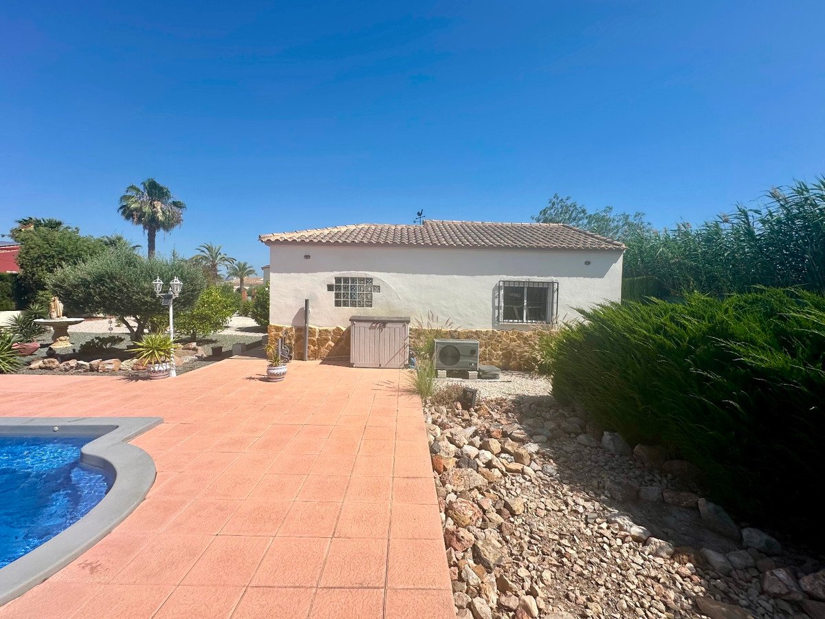 3 Bed Detached Villa in Catral