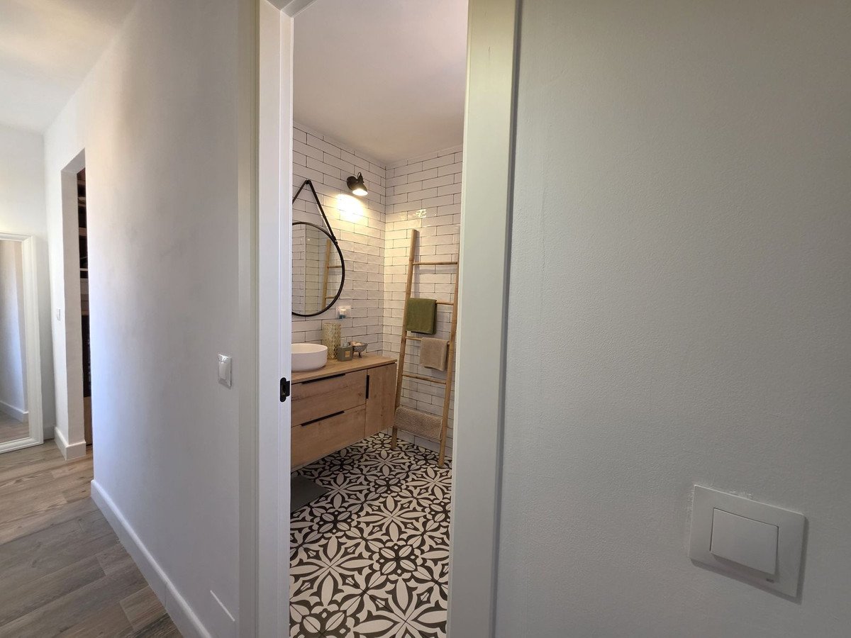 2 Bed Ground Floor Apartment in Benalmadena