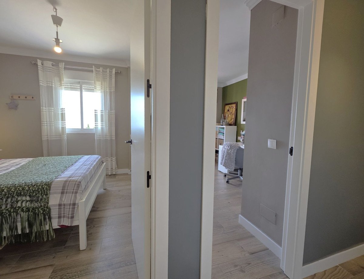 2 Bed Ground Floor Apartment in Benalmadena